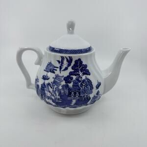 Vintage Royal Cuthbertson Blue Willow Swirl Ceramic Teapot with Lid Blue White
